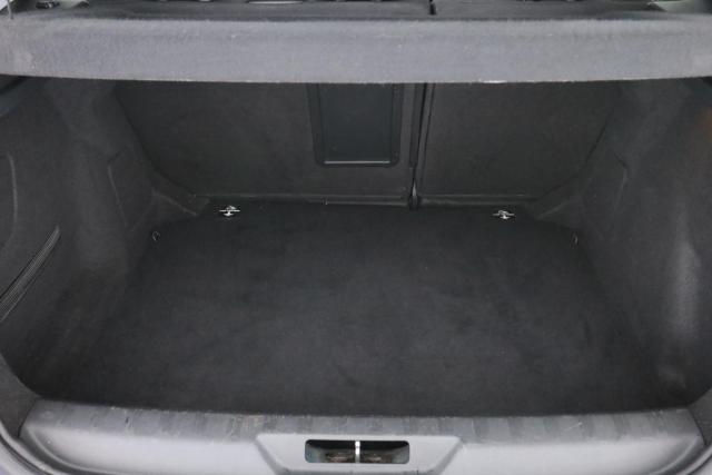 Peugeot 308 image 9