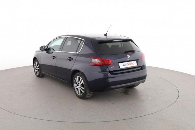 Peugeot 308 image 2