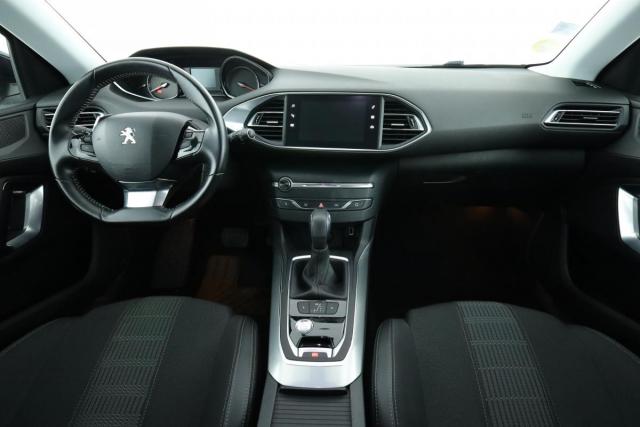 Peugeot 308 image 1
