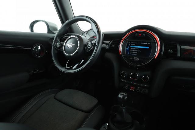 Mini Cabrio image 7