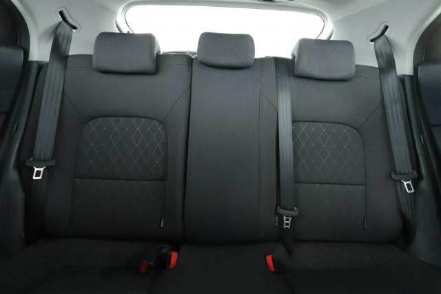 Kia Rio image 5