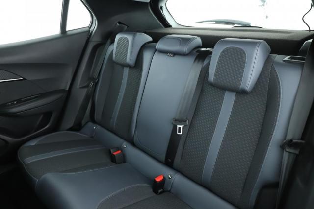 Peugeot 2008 image 7