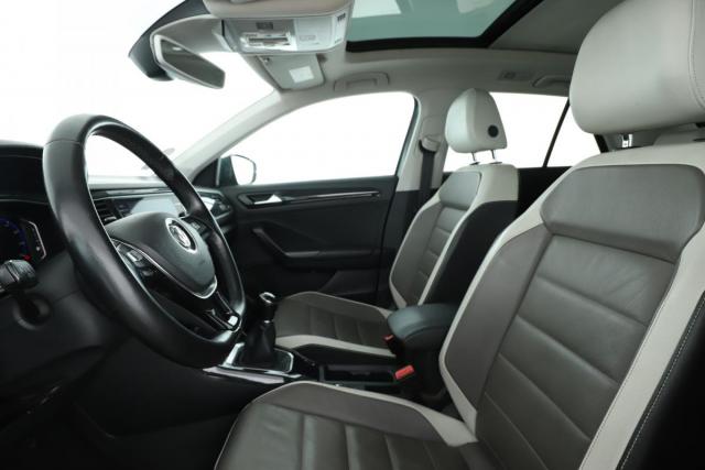 Volkswagen T-Roc image 3