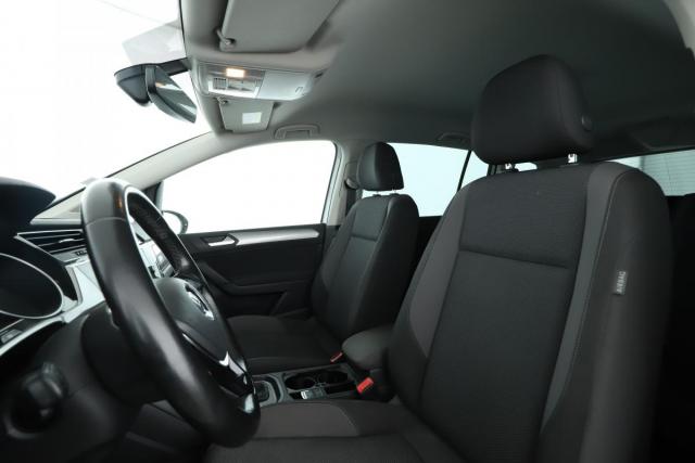 Volkswagen Touran image 6