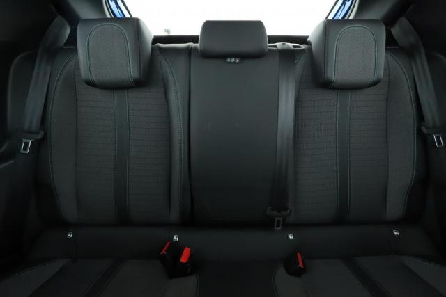 Peugeot 208 image 6