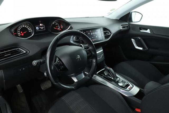 Peugeot 308 image 3