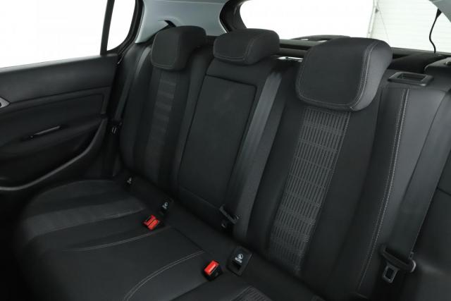 Peugeot 308 image 2