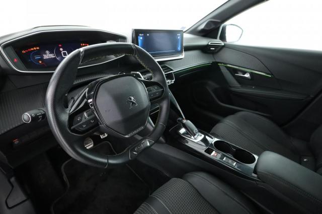 Peugeot 208 image 2