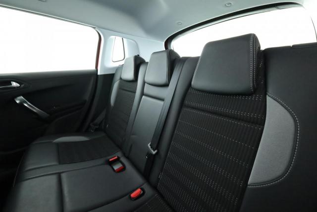 Peugeot 2008 image 3