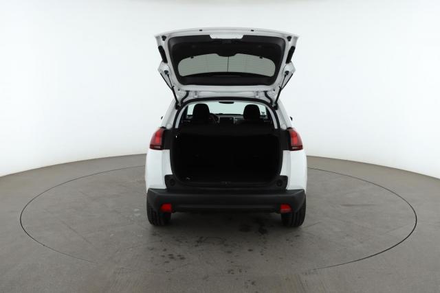 Peugeot 2008 image 2