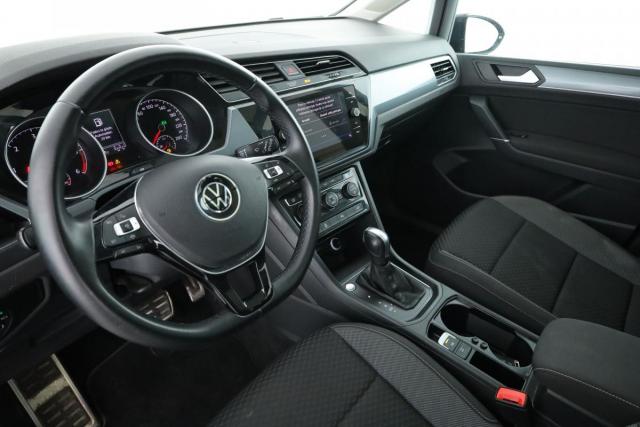 Volkswagen Touran image 2