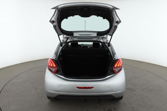 Peugeot 208 image 7