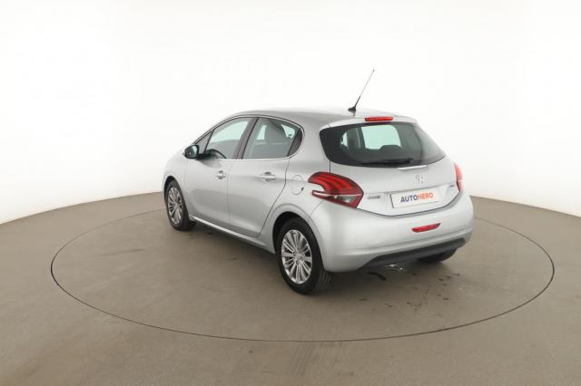 Peugeot 208 image 4