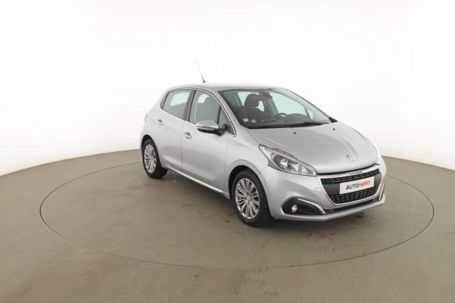 Peugeot 208 image 9