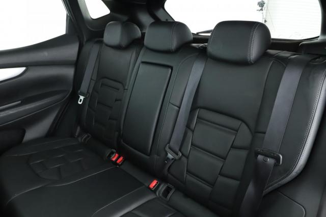 Nissan Qashqai image 2