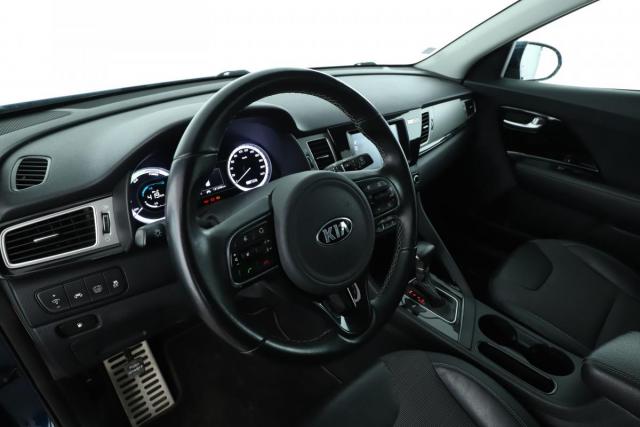 Kia Niro image 6