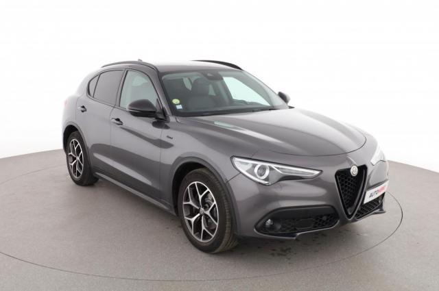 Alfa Romeo Stelvio image 8