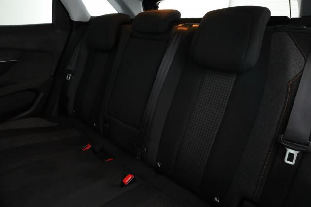 Peugeot 3008 image 1