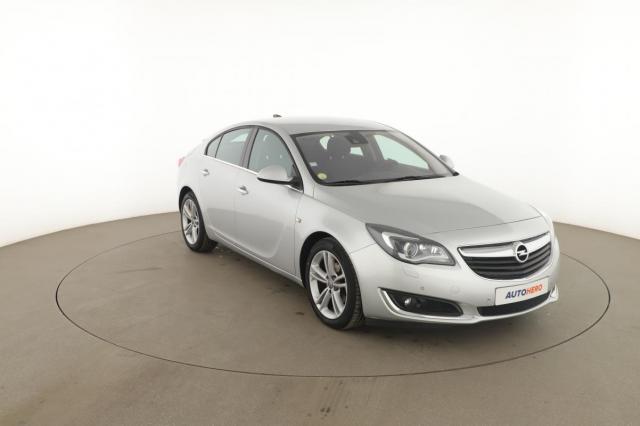 Opel Insignia image 2