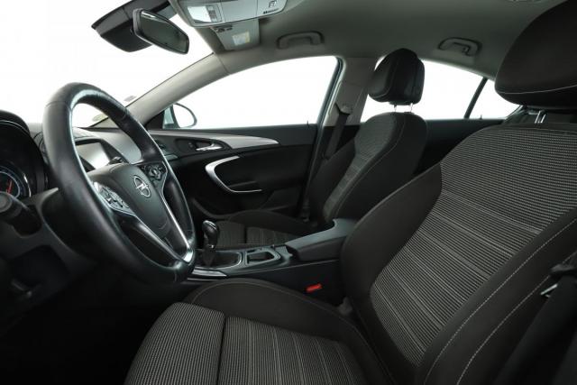 Opel Insignia image 8