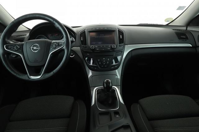 Opel Insignia image 1