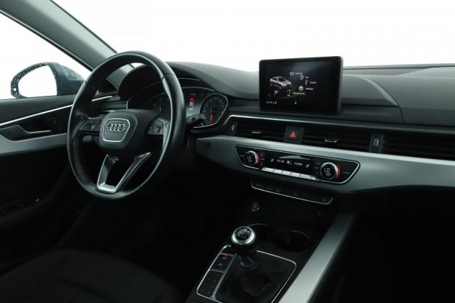 Audi A4 image 8