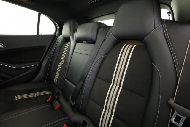 Mercedes Benz Gla image 5