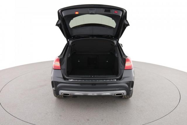 Mercedes Benz Gla image 8