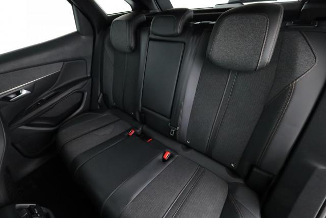 Peugeot 3008 image 9