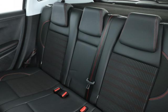 Peugeot 2008 image 6