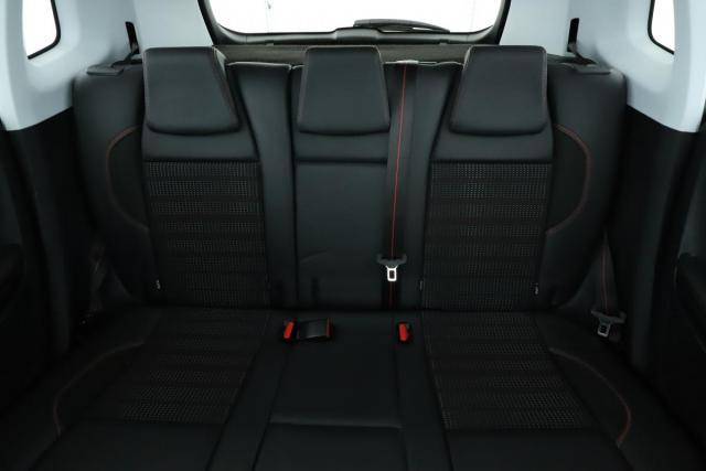 Peugeot 2008 image 4
