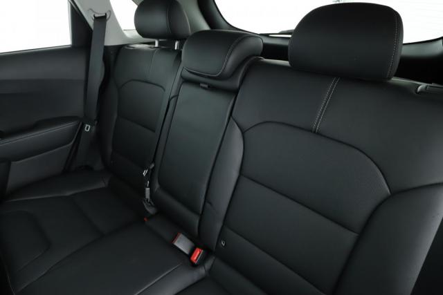 Kia Niro image 2