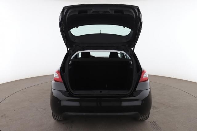 Peugeot 308 image 2