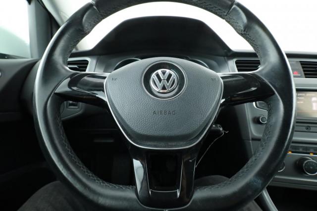 Volkswagen Golf image 3