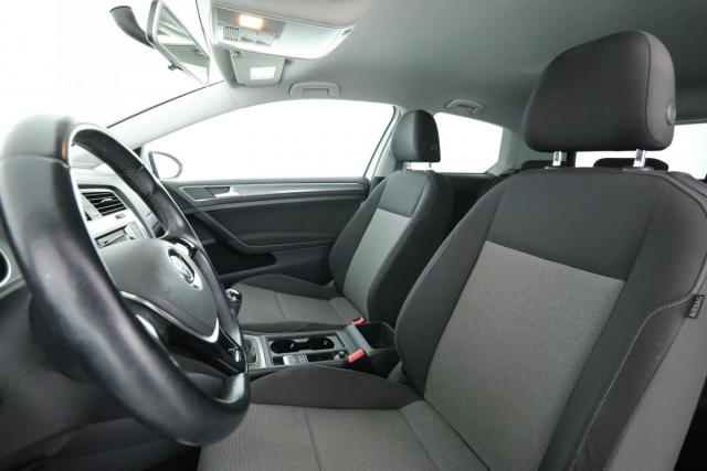 Volkswagen Golf image 2