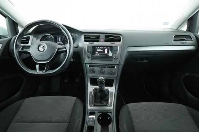 Volkswagen Golf image 5