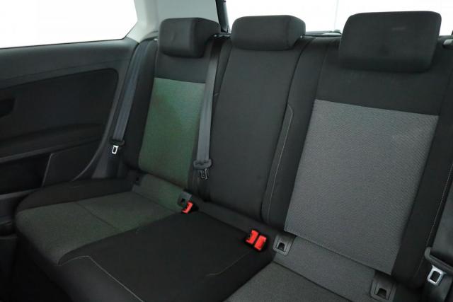 Volkswagen Golf image 7