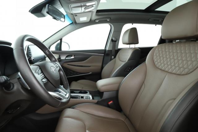 Hyundai Santa Fe image 8