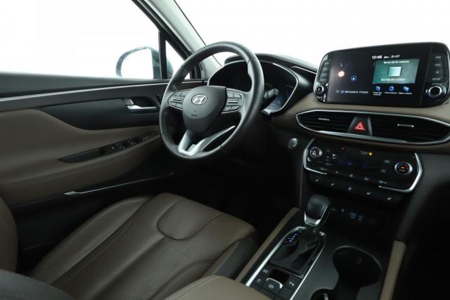 Hyundai Santa Fe image 2