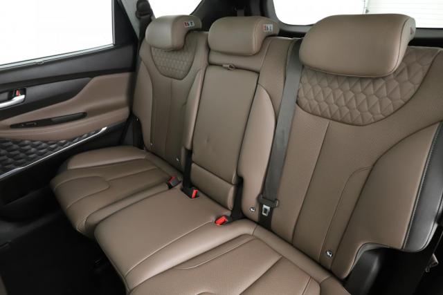 Hyundai Santa Fe image 7