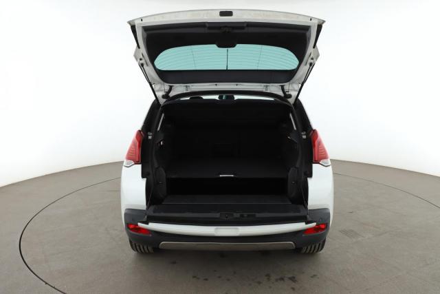 Peugeot 3008 image 1