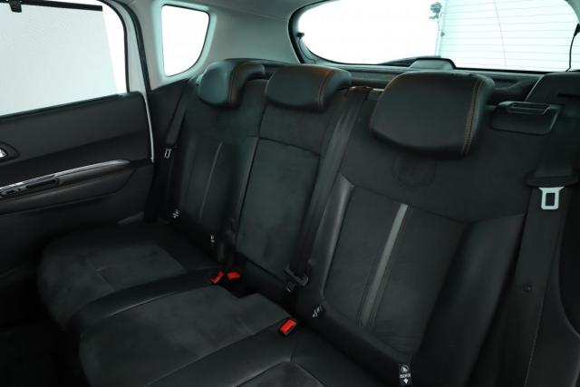 Peugeot 3008 image 2