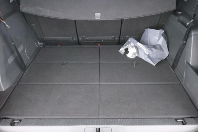 Peugeot 5008 image 1