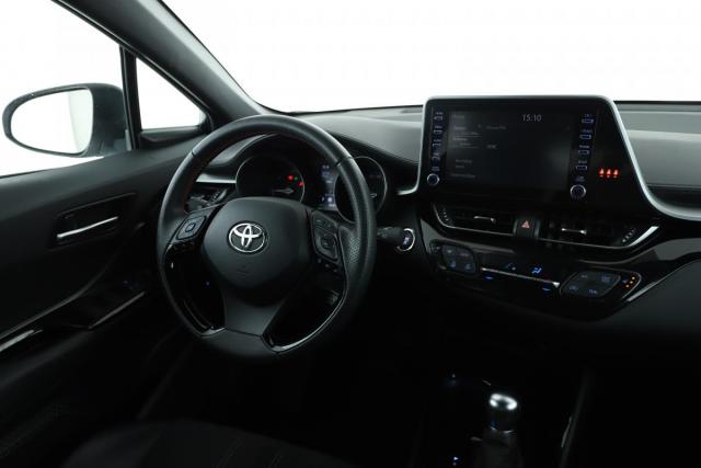 Toyota C-Hr image 6