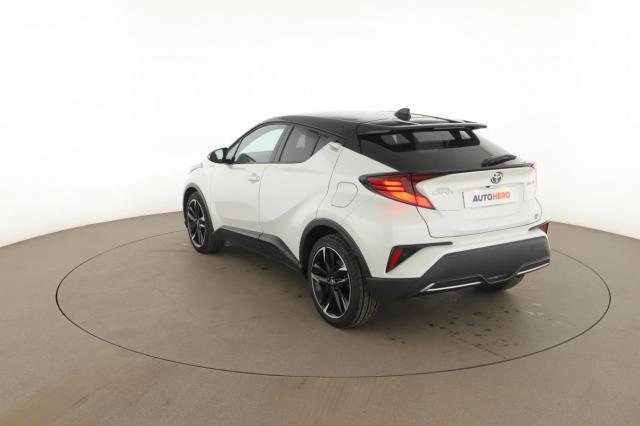 Toyota C-Hr image 8