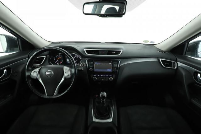 Nissan X-Trail image 2
