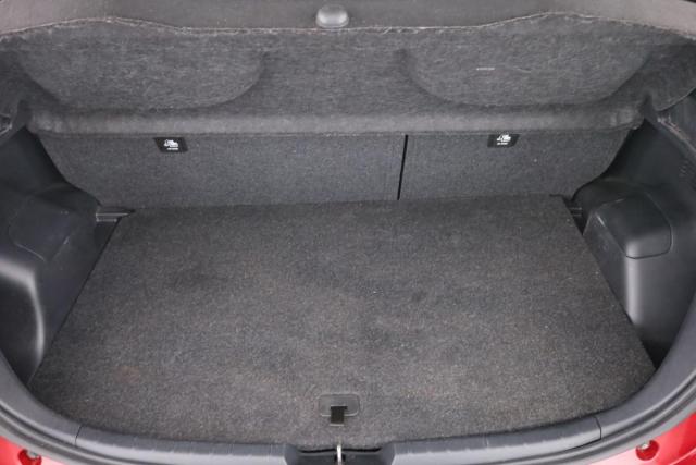 Toyota Yaris image 8