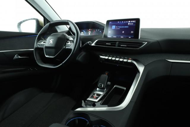 Peugeot 3008 image 2
