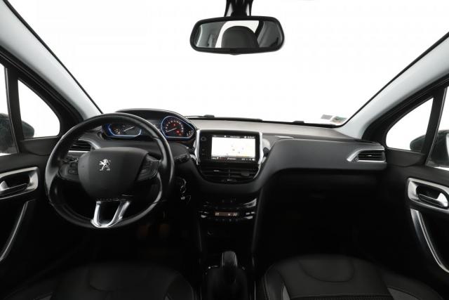 Peugeot 2008 image 1