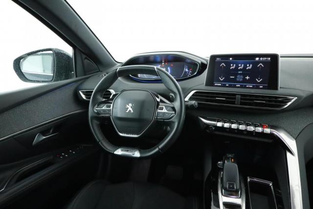 Peugeot 3008 image 6
